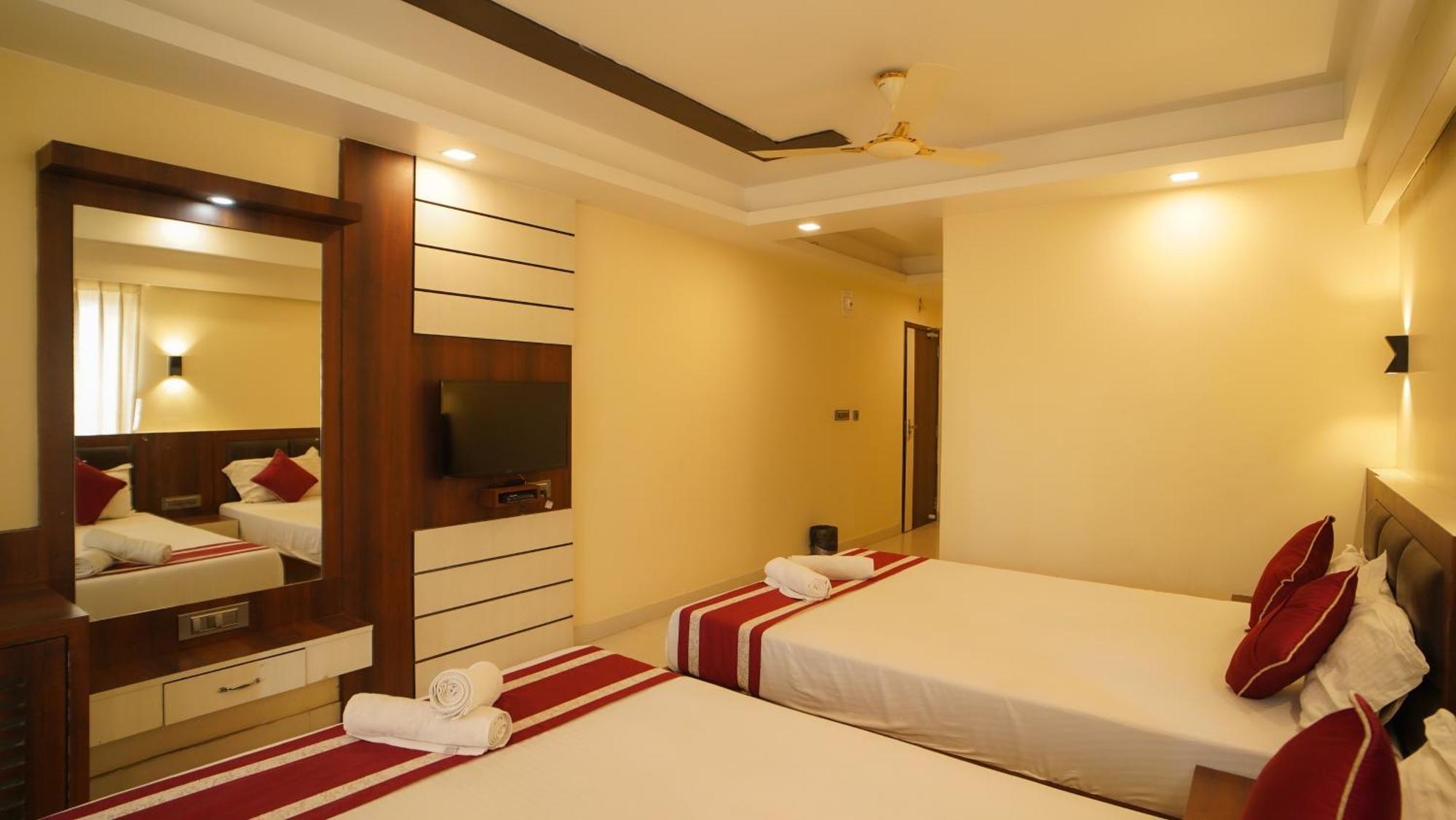 Hotel Mayuri !! Couple Friendly Family Hotel !! Дигха Экстерьер фото