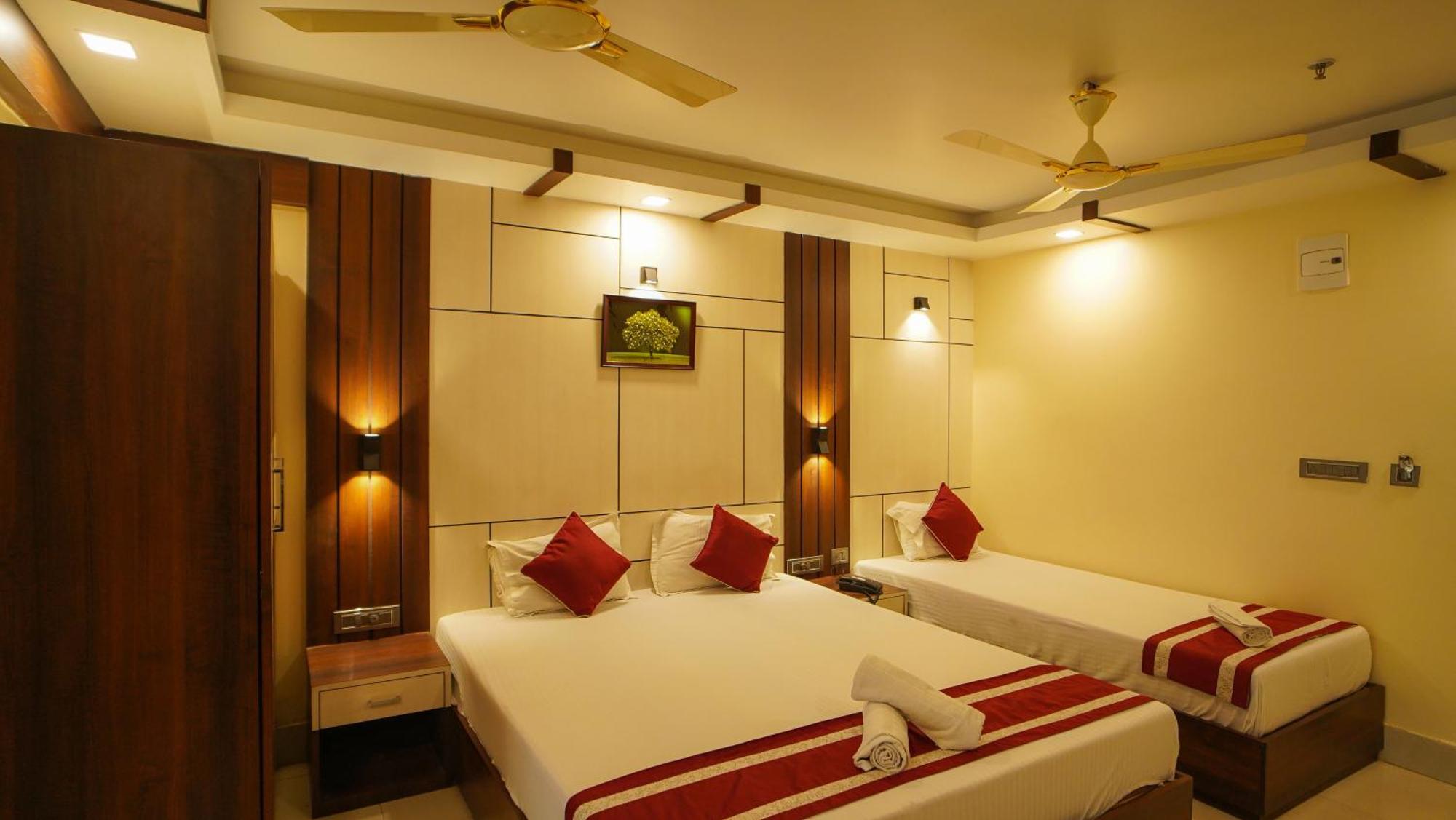Hotel Mayuri !! Couple Friendly Family Hotel !! Дигха Экстерьер фото