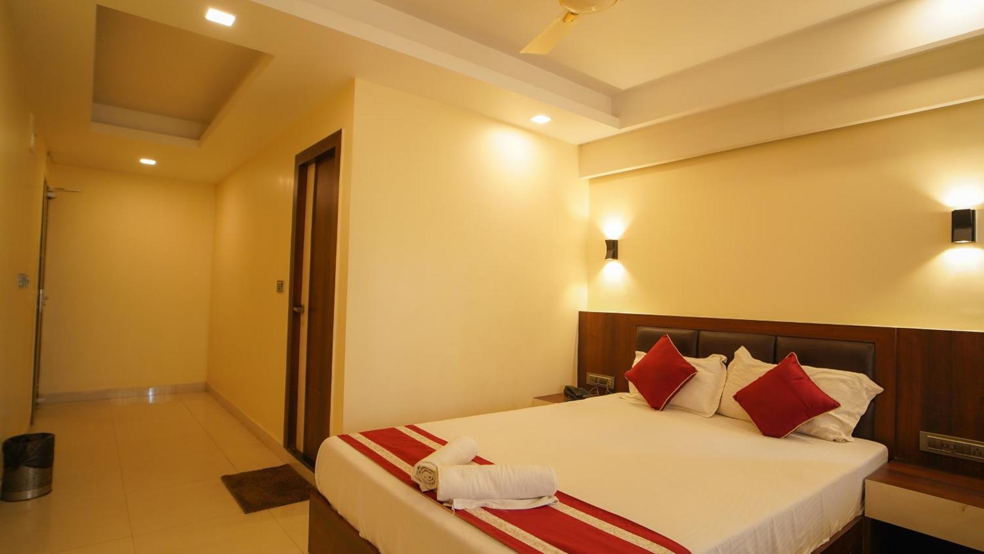 Hotel Mayuri !! Couple Friendly Family Hotel !! Дигха Экстерьер фото
