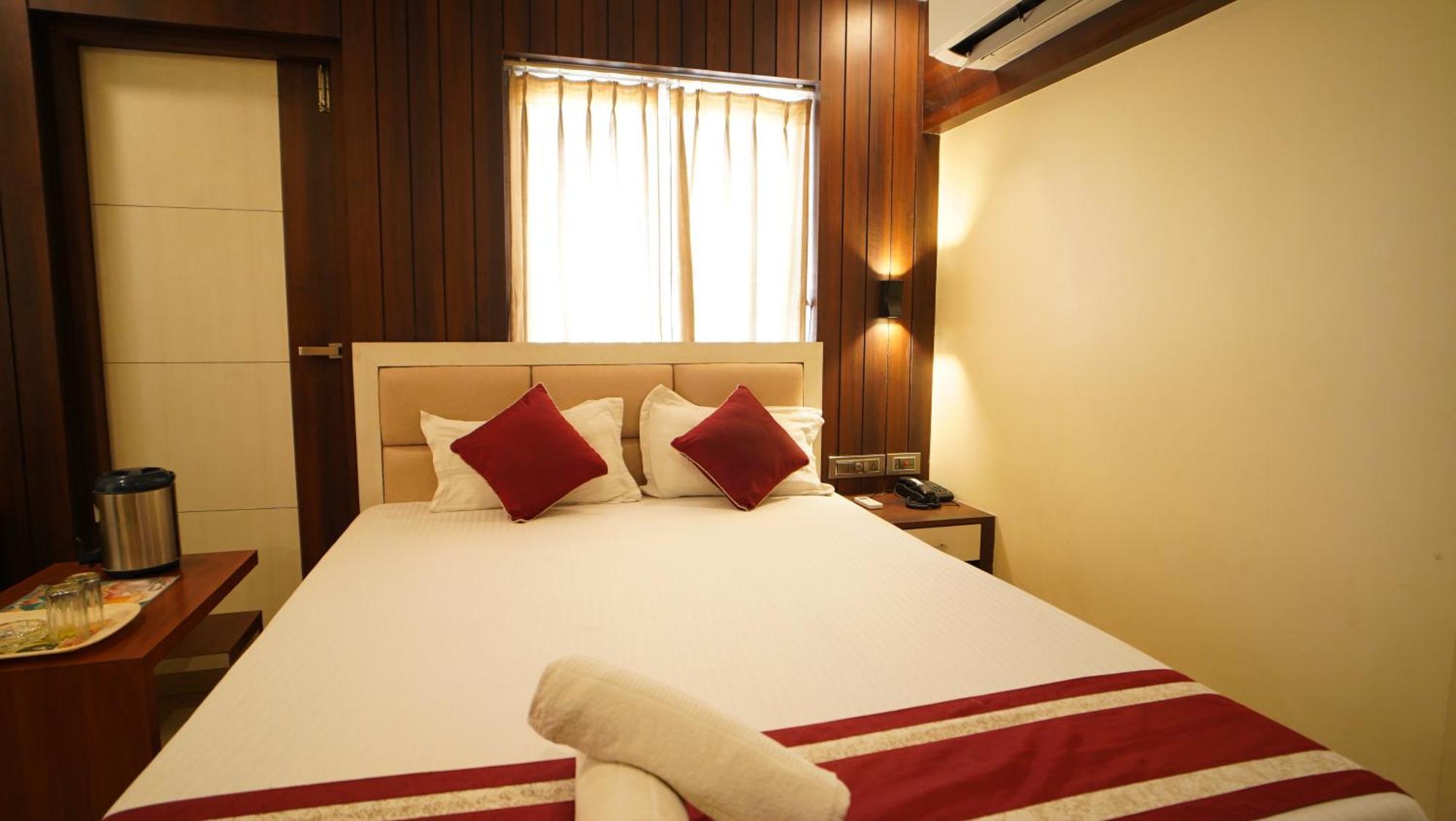 Hotel Mayuri !! Couple Friendly Family Hotel !! Дигха Экстерьер фото